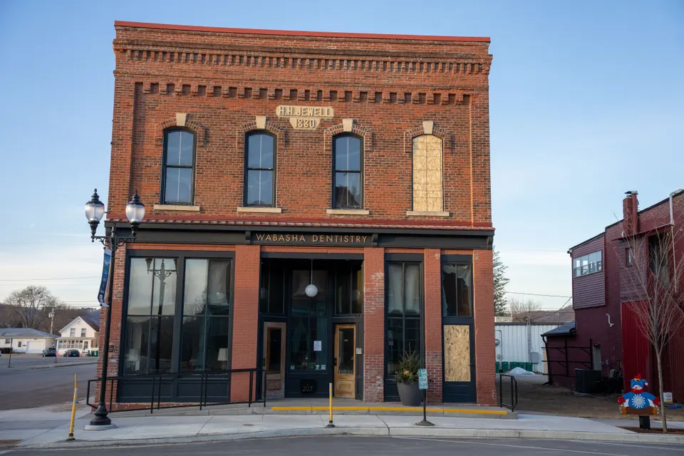 Mayfield — towing service